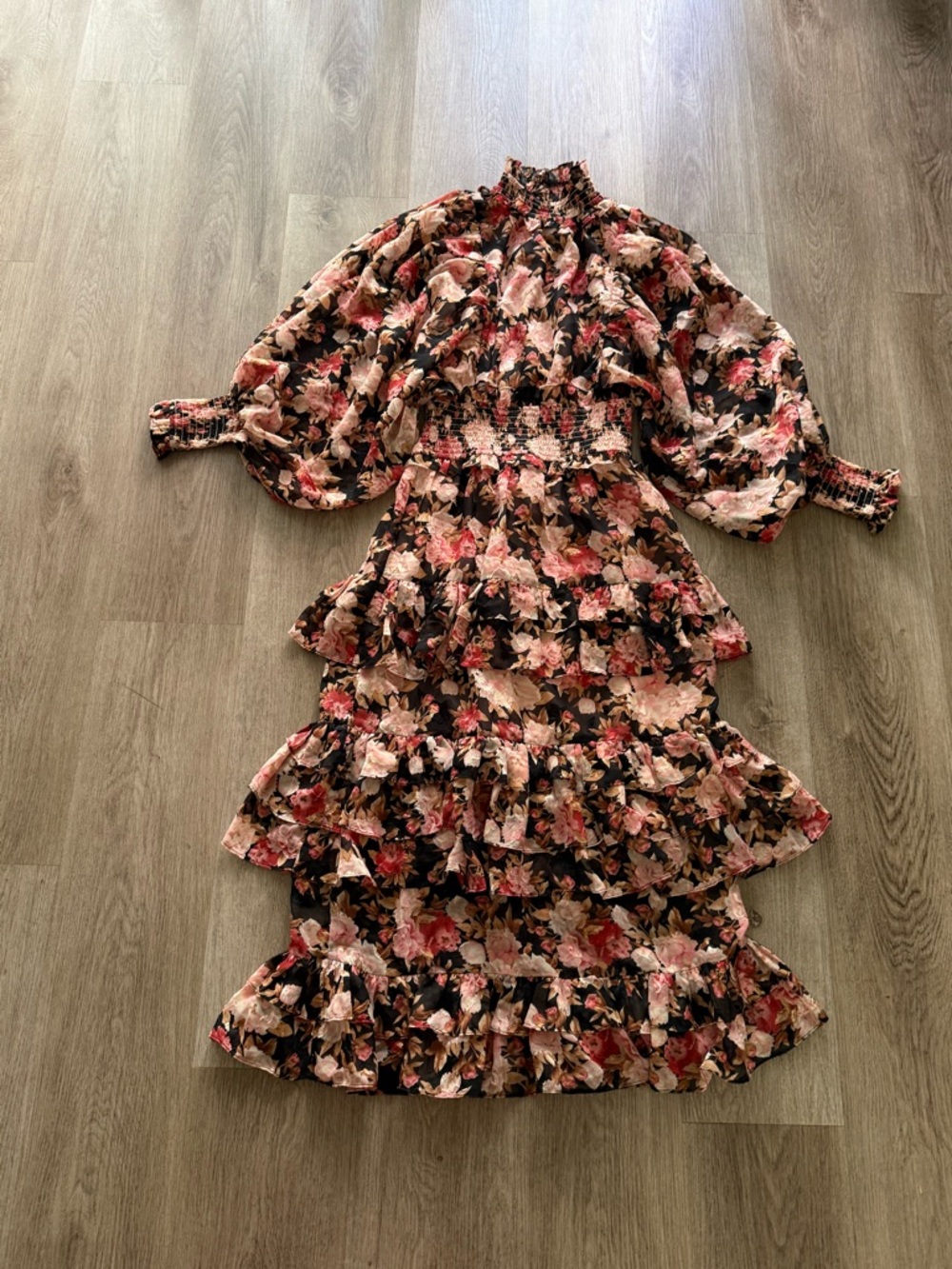 elliatt sonvia black & pink floral print high neck tiered maxi dress small NEW